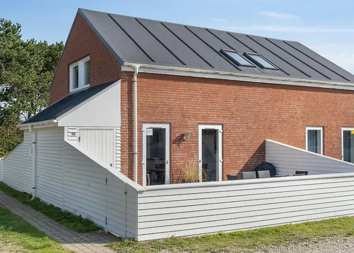 Byriel - 2-3km From The Sea By Interhome